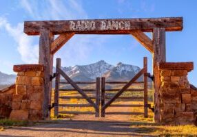 radio-ranch-sstk.jpg